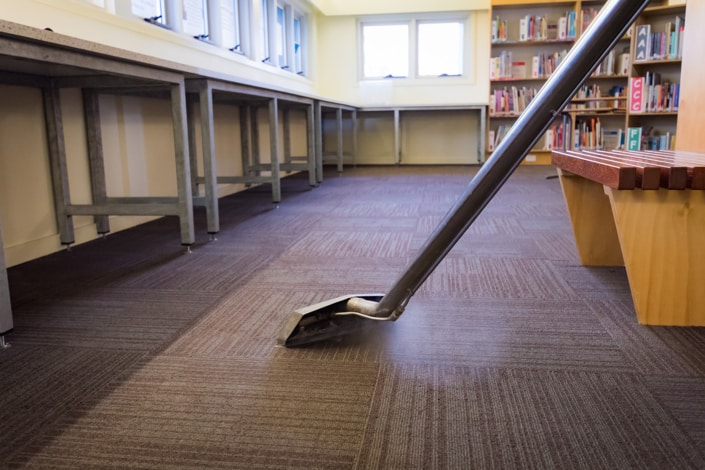 professional, non-disruptive commercial cleaning services